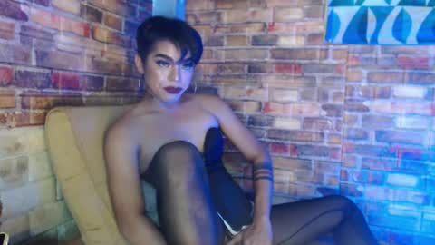 Snapshot of hadasam26 chatting on December 14, 7:07 am SAM online show from December 14, 7:07 am