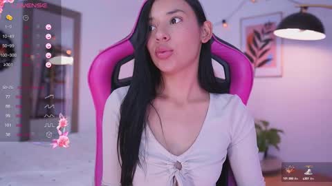 Hade online show from January 13, 9:20 pm