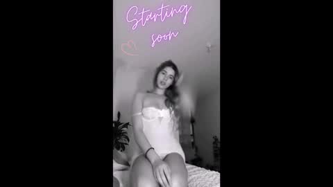 Hade online show from November 23, 5:02 pm