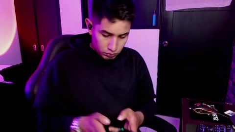 Hades Sir online show from January 8, 1:32 am