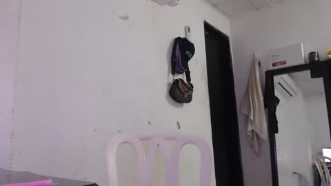 hadesmit1 online show from March 26, 4:01 pm