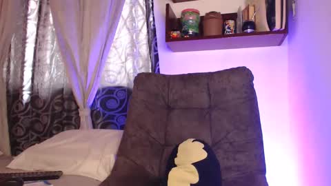 Snapshot of hadez_69 chatting on April 4, 2:25 pm HADEZ online show from April 4, 2:25 pm