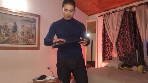 Snapshot of hadez_69 chatting on April 8, 1:38 am HADEZ online show from April 8, 1:38 am