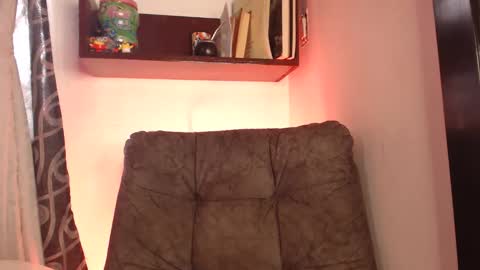 Snapshot of hadez_69 chatting on April 16, 2:40 pm HADEZ online show from April 16, 2:40 pm