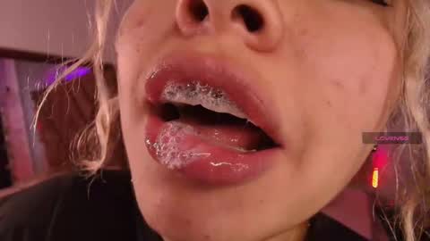 Haely online show from October 11, 10:58 am