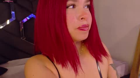 Haely online show from November 9, 8:07 pm