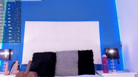 Kendal online show from January 12, 12:39 am