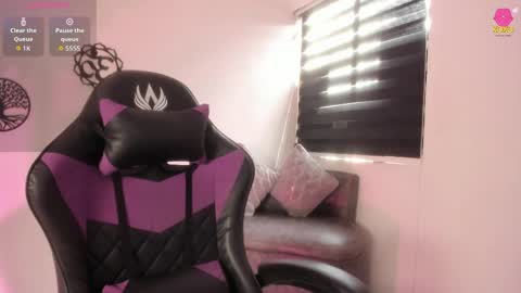 Hailee online show from March 30, 3:24 pm