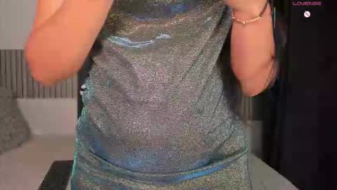 laura online show from February 12, 1:39 pm