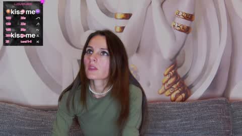 Snapshot of hailey_peach chatting on February 5, 9:18 pm HaileyPeach online show from February 5, 9:18 pm
