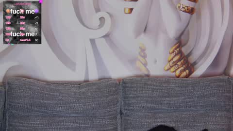 Snapshot of hailey_peach chatting on February 6, 12:22 am HaileyPeach online show from February 6, 12:22 am