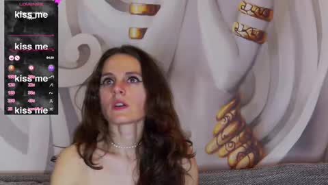 Snapshot of hailey_peach chatting on February 22, 3:34 am HaileyPeach online show from February 22, 3:34 am
