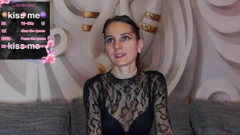 HaileyPeach online show from April 2, 5:10 pm