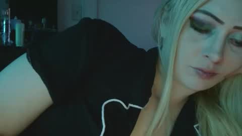 Hailey and d online show from December 22, 10:12 am