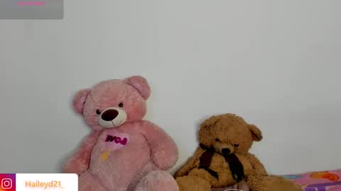 Hailey online show from February 12, 1:55 am