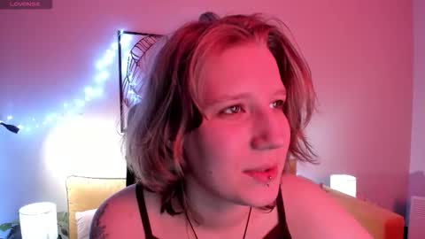 Hailey online show from October 19, 8:48 am