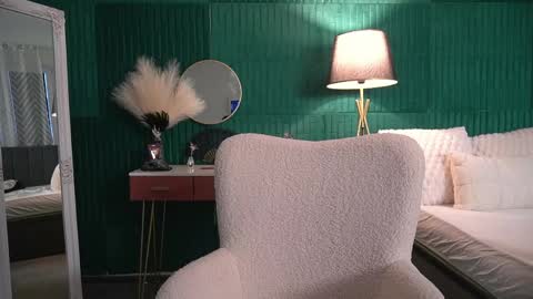 Hailey online show from March 26, 4:29 am