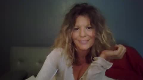Snapshot of haileys123 chatting on September 19, 7:58 pm Hailey online show from September 19, 7:58 pm