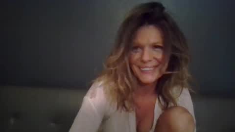 Snapshot of haileys123 chatting on October 7, 8:39 pm Hailey online show from October 7, 8:39 pm