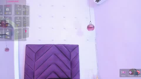 haileystonei online show from February 18, 11:55 am