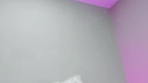 haileystonei online show from February 25, 9:19 am