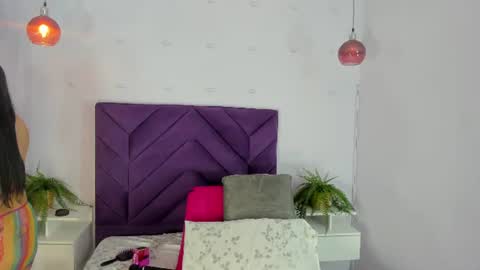Snapshot of haileystonei chatting on July 19, 11:47 am haileystonei online show from July 19, 11:47 am