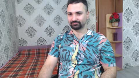 Hairy Tyler online show from December 14, 9:40 am