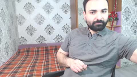 Hairy Tyler online show from January 14, 3:01 am