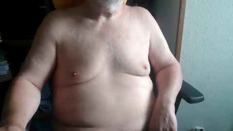 Snapshot of hairyarmpit_lover_1970 chatting on May 30, 12:24 pm hairyarmpit_lover_1970 online show from May 30, 12:24 pm