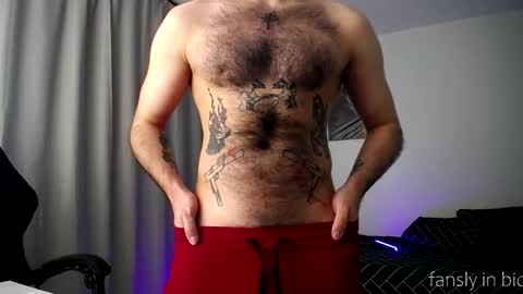 Snapshot of hairycuss chatting on May 12, 8:28 pm Adam online show from May 12, 8:28 pm