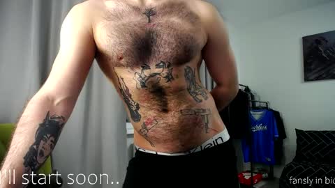 Snapshot of hairycuss chatting on June 1, 7:59 pm Adam online show from June 1, 7:59 pm