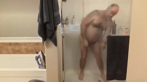 hairydaddreams online show from April 3, 1:09 pm