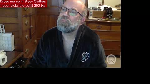 HairyDaddyBear69 online show from February 4, 12:33 pm