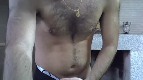 Snapshot of hairydaduncut chatting on January 7, 11:16 am hairydaduncut online show from January 7, 11:16 am
