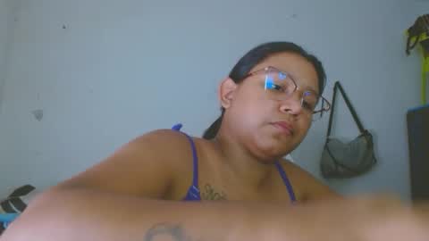 Snapshot of hairygirl83 chatting on May 1, 3:05 pm hairygirl83 online show from May 1, 3:05 pm