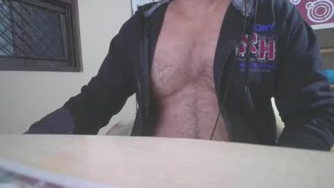 Hairyguy121 online show from November 27, 6:10 pm