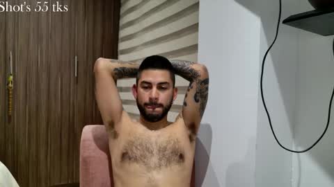 Snapshot of hairylatin8 chatting on October 29, 12:24 am HairyLatin online show from October 29, 12:24 am