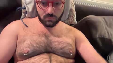 Hairy Guy online show from October 25, 10:15 pm