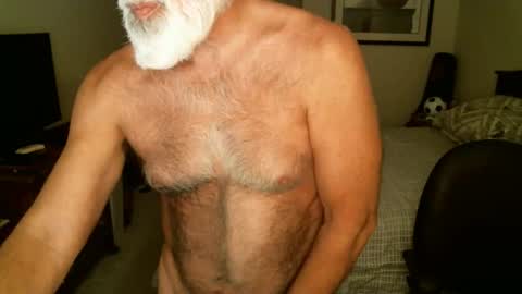 Hairy pecs online show from April 22, 7:11 am