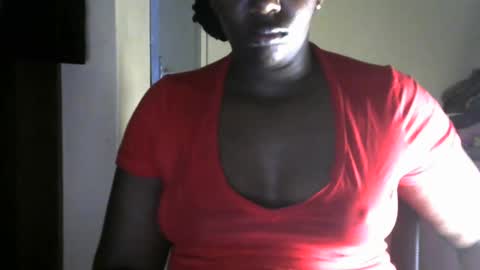 Snapshot of hairypussybigassy001 chatting on January 16, 12:12 am hairypussybigassy001 online show from January 16, 12:12 am