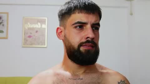 Snapshot of hairyrobxxx chatting on July 19, 11:41 pm HairyRobXxX online show from July 19, 11:41 pm