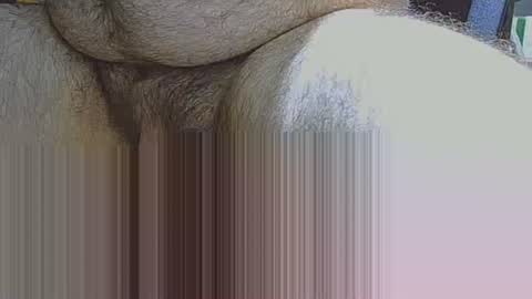 Snapshot of hairysmallfat chatting on May 2, 3:44 am hairysmallfat online show from May 2, 3:44 am