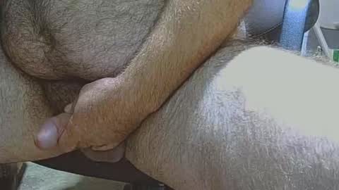 Snapshot of hairysmallfat chatting on May 25, 3:29 pm hairysmallfat online show from May 25, 3:29 pm