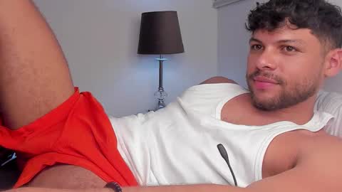 Independent       model  online show from March 12, 11:22 pm