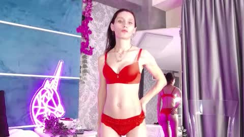 Halia online show from January 9, 8:10 pm