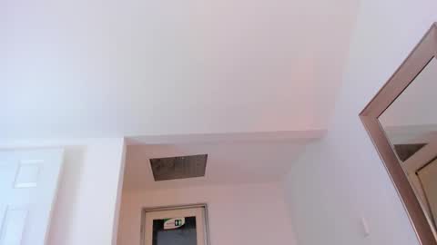 Halie  online show from October 22, 12:33 am