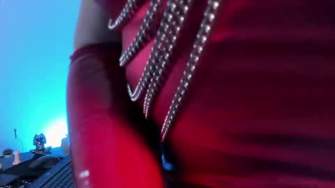 Snapshot of halley_ravenn chatting on May 29, 9:02 pm halley_ravenn online show from May 29, 9:02 pm
