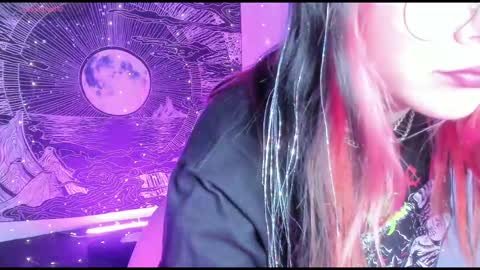 Hallu online show from December 18, 9:32 pm