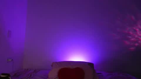 Halsey  online show from October 30, 9:00 am