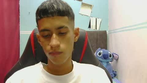 Snapshot of hamcummboy20 chatting on May 12, 11:24 pm hamcummboy20 online show from May 12, 11:24 pm